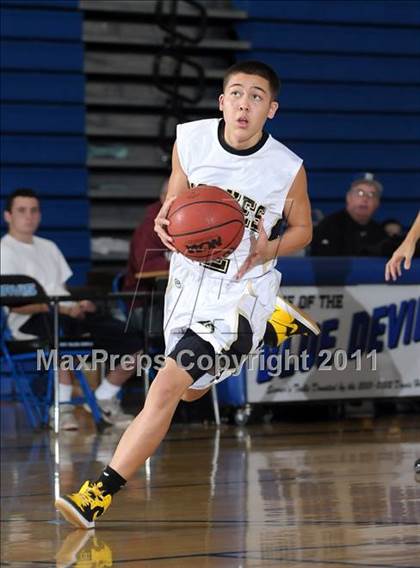 Thumbnail 1 in Winters vs. American Canyon (Les Curry Invitational) photogallery.