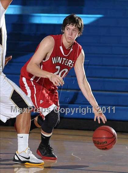 Thumbnail 2 in Winters vs. American Canyon (Les Curry Invitational) photogallery.