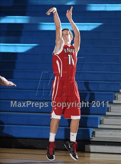 Thumbnail 1 in Winters vs. American Canyon (Les Curry Invitational) photogallery.