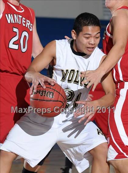 Thumbnail 2 in Winters vs. American Canyon (Les Curry Invitational) photogallery.