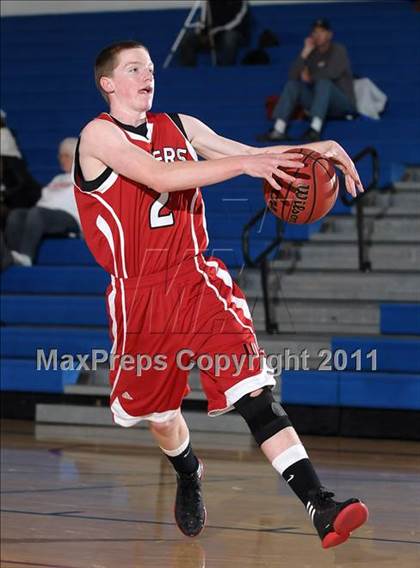 Thumbnail 3 in Winters vs. American Canyon (Les Curry Invitational) photogallery.