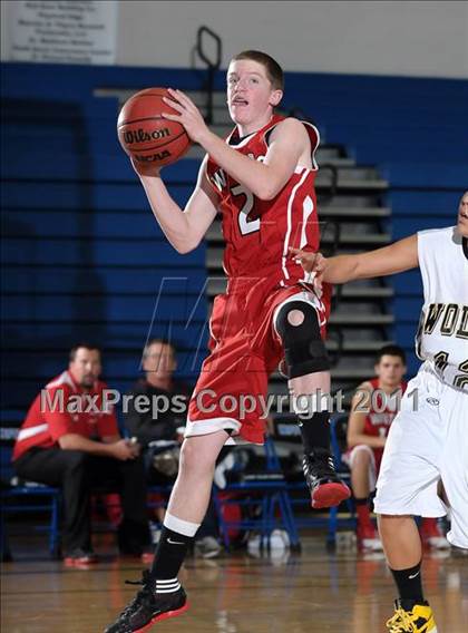 Thumbnail 1 in Winters vs. American Canyon (Les Curry Invitational) photogallery.