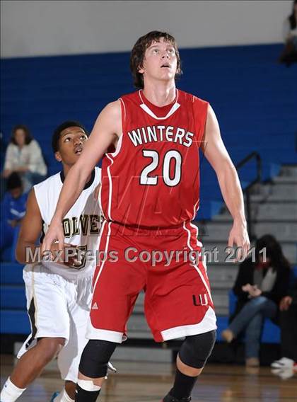 Thumbnail 2 in Winters vs. American Canyon (Les Curry Invitational) photogallery.