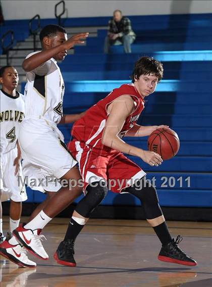 Thumbnail 2 in Winters vs. American Canyon (Les Curry Invitational) photogallery.