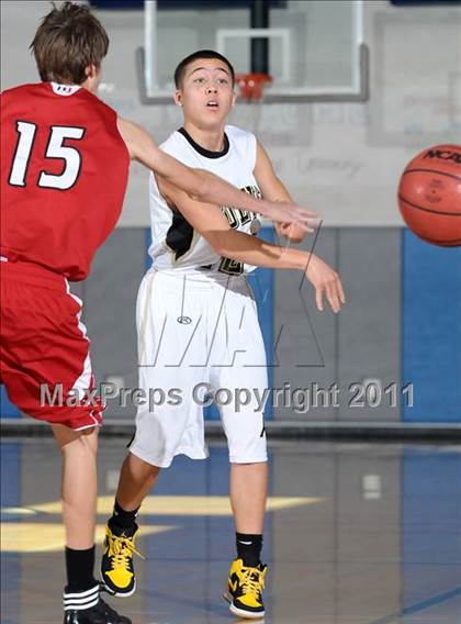 Thumbnail 3 in Winters vs. American Canyon (Les Curry Invitational) photogallery.