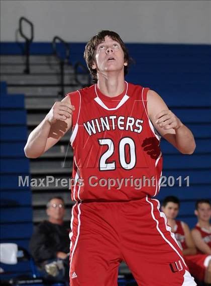Thumbnail 3 in Winters vs. American Canyon (Les Curry Invitational) photogallery.