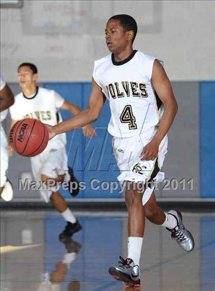 Thumbnail 2 in Winters vs. American Canyon (Les Curry Invitational) photogallery.