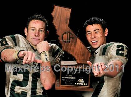 Thumbnail 2 in De La Salle (CIF State Open Division Trophy Photos) photogallery.