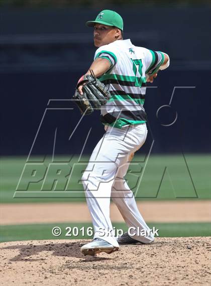 Thumbnail 2 in Lincoln vs. El Cajon Valley photogallery.