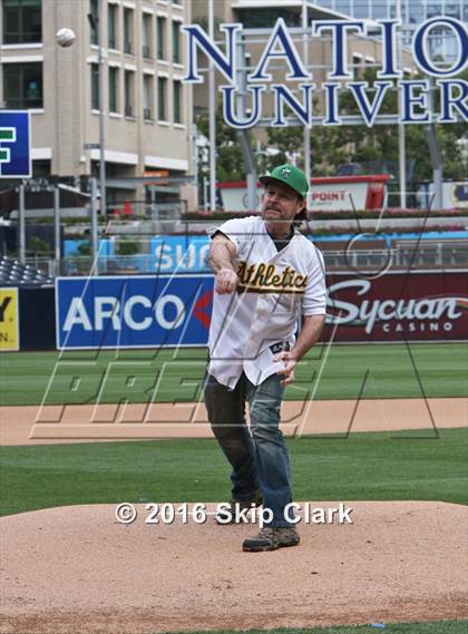 Thumbnail 2 in Lincoln vs. El Cajon Valley photogallery.