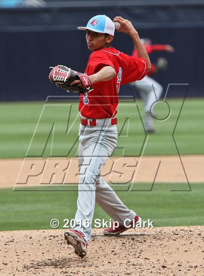 Thumbnail 2 in Lincoln vs. El Cajon Valley photogallery.