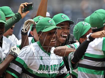 Thumbnail 3 in Lincoln vs. El Cajon Valley photogallery.