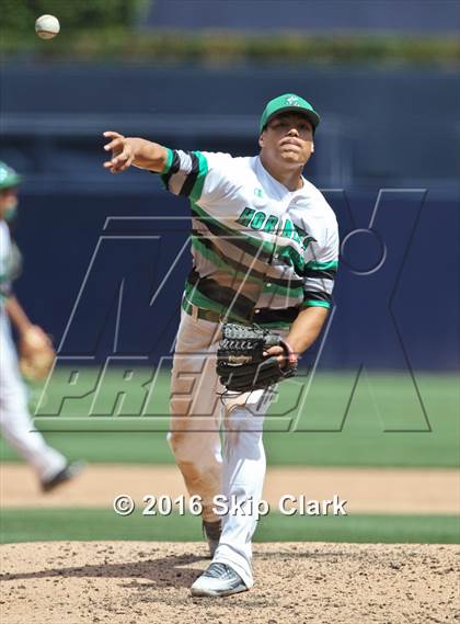 Thumbnail 2 in Lincoln vs. El Cajon Valley photogallery.