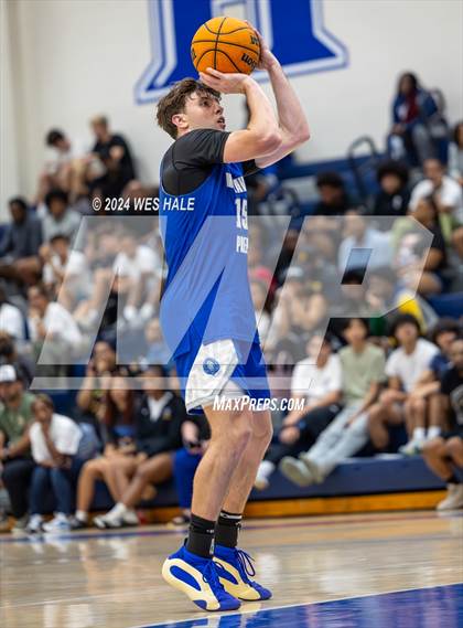 Thumbnail 3 in Moravian Prep vs Platform Select (Mid-South Basketball Classic) photogallery.