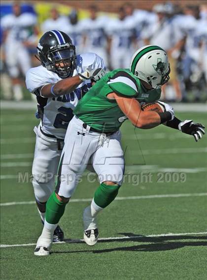 Thumbnail 2 in Plano West vs Carroll (Tom Landry Classic) photogallery.
