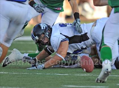 Thumbnail 2 in Plano West vs Carroll (Tom Landry Classic) photogallery.