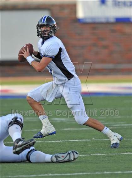 Thumbnail 1 in Plano West vs Carroll (Tom Landry Classic) photogallery.