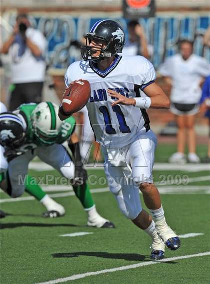 Thumbnail 3 in Plano West vs Carroll (Tom Landry Classic) photogallery.