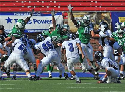 Thumbnail 1 in Plano West vs Carroll (Tom Landry Classic) photogallery.