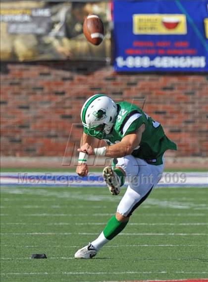 Thumbnail 1 in Plano West vs Carroll (Tom Landry Classic) photogallery.