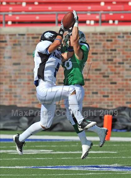 Thumbnail 2 in Plano West vs Carroll (Tom Landry Classic) photogallery.