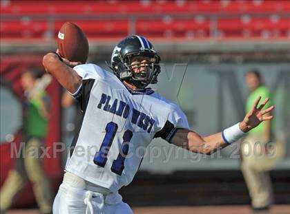 Thumbnail 2 in Plano West vs Carroll (Tom Landry Classic) photogallery.