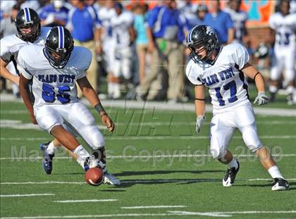 Thumbnail 2 in Plano West vs Carroll (Tom Landry Classic) photogallery.