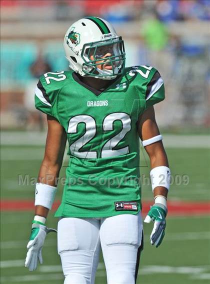 Thumbnail 1 in Plano West vs Carroll (Tom Landry Classic) photogallery.