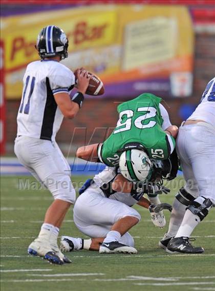 Thumbnail 2 in Plano West vs Carroll (Tom Landry Classic) photogallery.