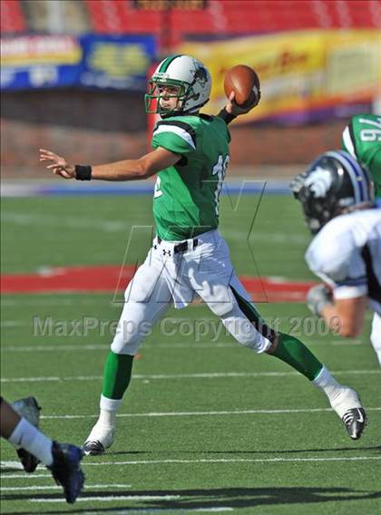 Thumbnail 2 in Plano West vs Carroll (Tom Landry Classic) photogallery.