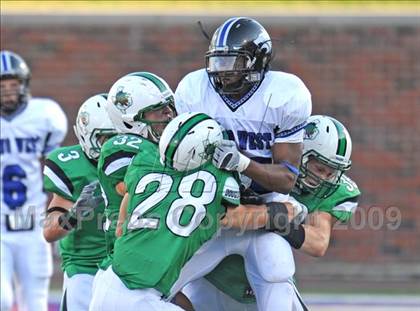 Thumbnail 1 in Plano West vs Carroll (Tom Landry Classic) photogallery.