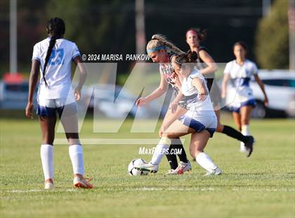 Thumbnail 2 in Bishop Grimes vs Tully photogallery.