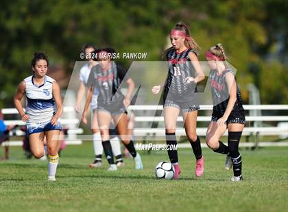 Thumbnail 1 in Bishop Grimes vs Tully photogallery.