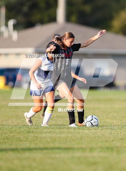 Thumbnail 3 in Bishop Grimes vs Tully photogallery.