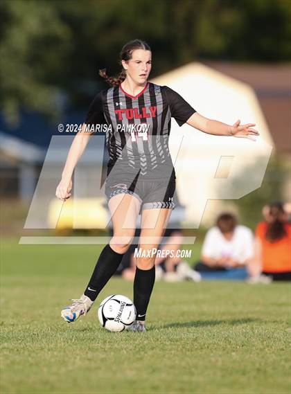 Thumbnail 2 in Bishop Grimes vs Tully photogallery.