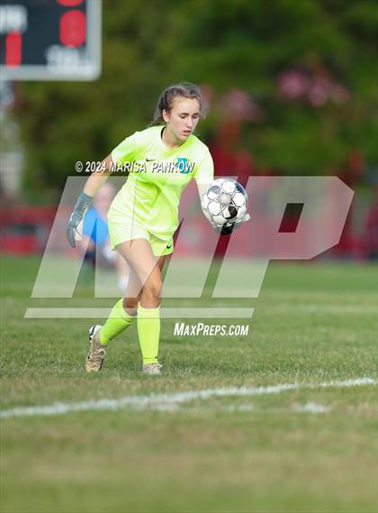 Thumbnail 1 in Bishop Grimes vs Tully photogallery.
