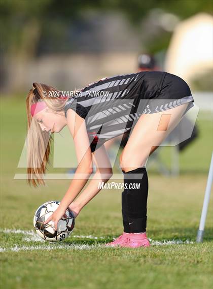 Thumbnail 1 in Bishop Grimes vs Tully photogallery.