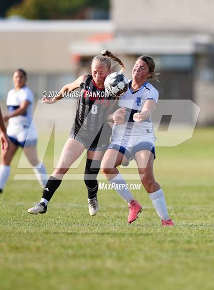 Thumbnail 2 in Bishop Grimes vs Tully photogallery.