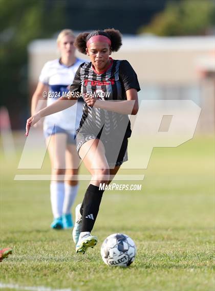 Thumbnail 3 in Bishop Grimes vs Tully photogallery.