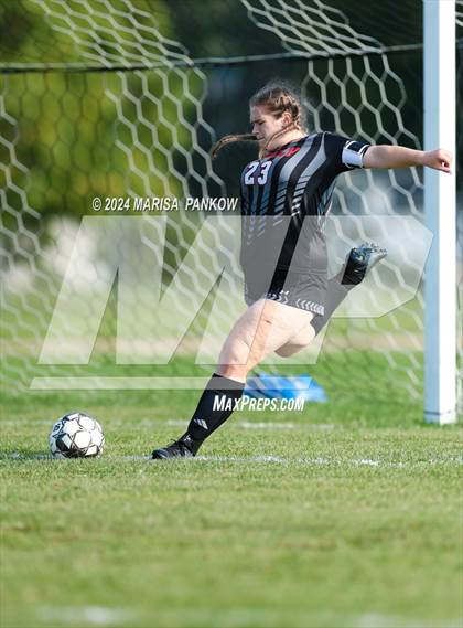 Thumbnail 3 in Bishop Grimes vs Tully photogallery.