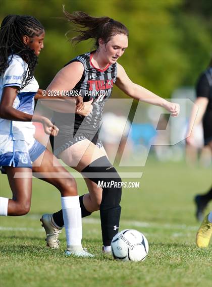 Thumbnail 1 in Bishop Grimes vs Tully photogallery.