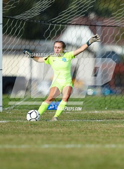 Thumbnail 1 in Bishop Grimes vs Tully photogallery.