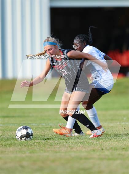 Thumbnail 2 in Bishop Grimes vs Tully photogallery.