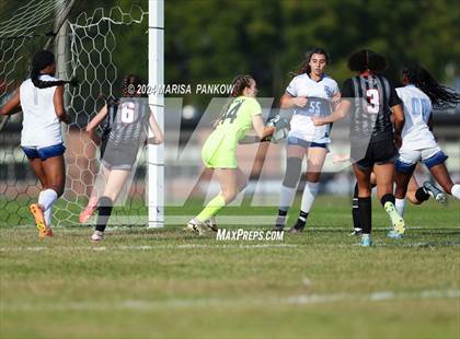 Thumbnail 2 in Bishop Grimes vs Tully photogallery.