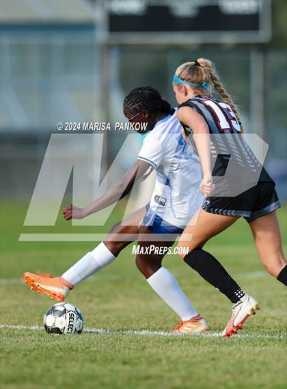 Thumbnail 1 in Bishop Grimes vs Tully photogallery.