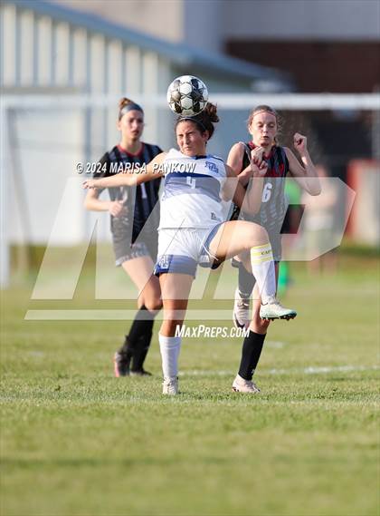 Thumbnail 3 in Bishop Grimes vs Tully photogallery.