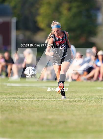 Thumbnail 1 in Bishop Grimes vs Tully photogallery.