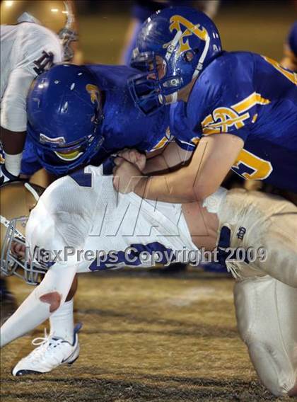 Thumbnail 2 in Notre Dame @ Bishop Amat photogallery.