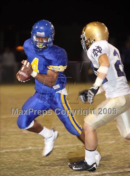 Thumbnail 1 in Notre Dame @ Bishop Amat photogallery.