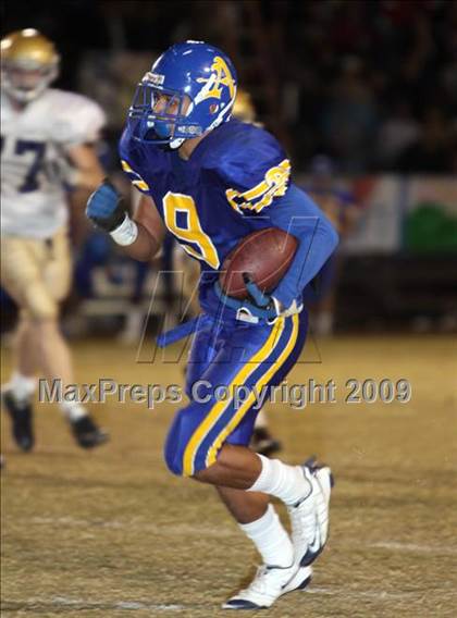 Thumbnail 2 in Notre Dame @ Bishop Amat photogallery.
